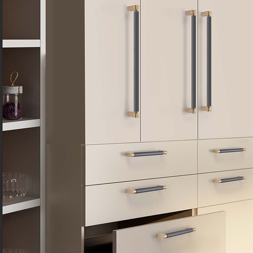 Furniture Hardware High End - キャビネットドアハンドルアメリカンライト高級ワードローブドアハイエンドキッチンキャビネット引き出しキャビネット拡張ノブ家具ハードウェア