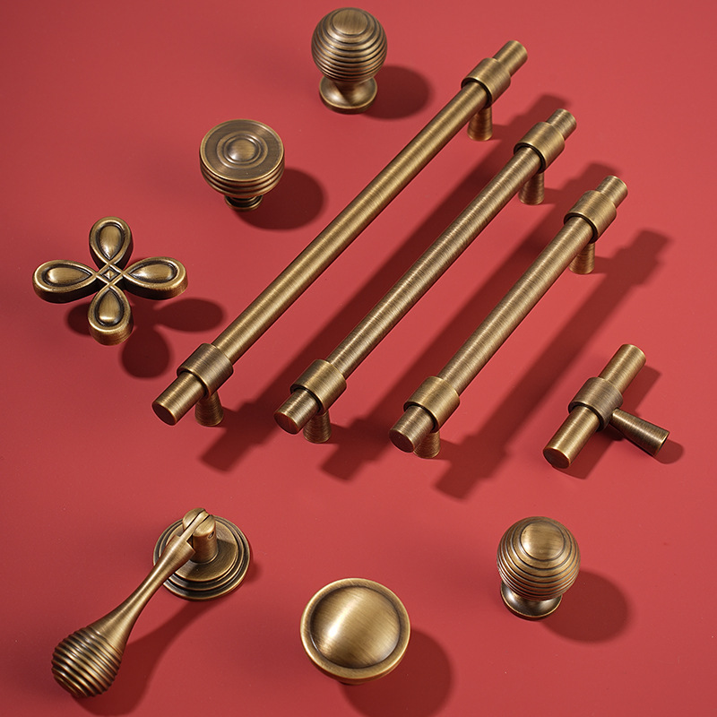 ハイエンド固体真鍮キャビネットハンドルアンティークブロンズカ - Furniture Hardware High End のレビューと価格