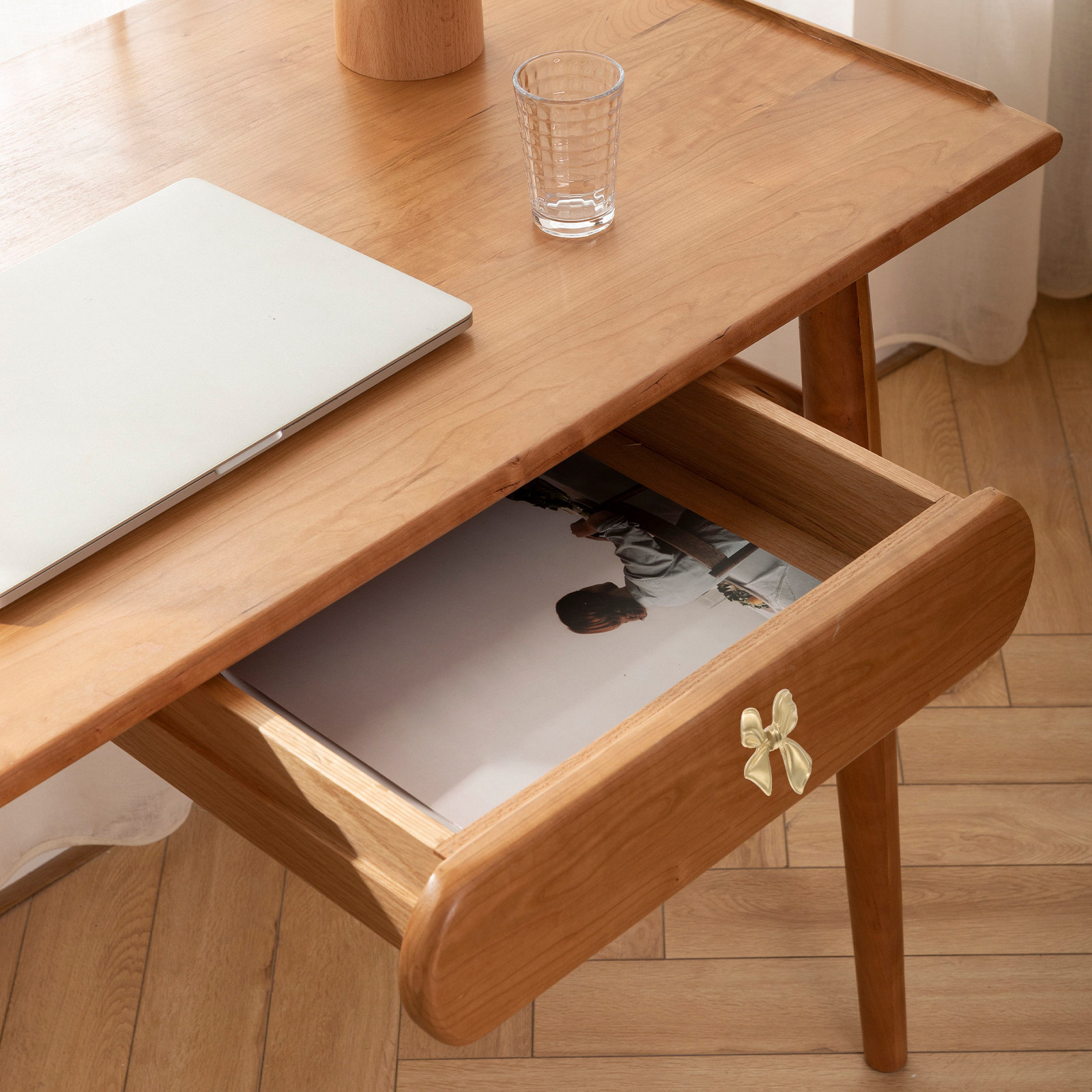 弓型引き出し取っ手真鍮製蝶結び装飾ハンドル、キャビネット、ド - Unique Furniture Hardware のレビューと価格